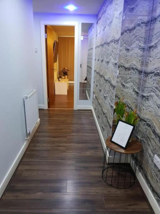 Luxury 9Ine Beautiful Bull Ring Apartment Free Parking Бирмингем Экстерьер фото