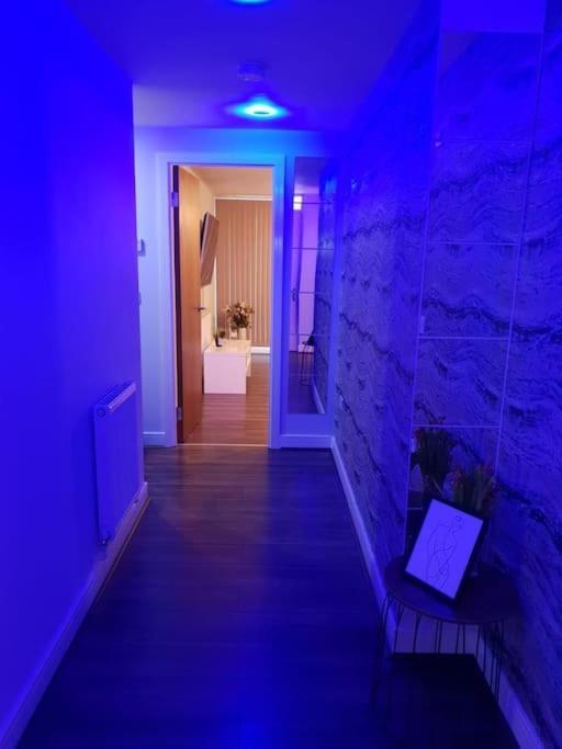 Luxury 9Ine Beautiful Bull Ring Apartment Free Parking Бирмингем Экстерьер фото