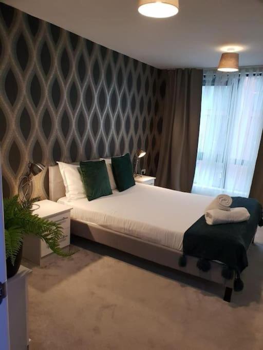 Luxury 9Ine Beautiful Bull Ring Apartment Free Parking Бирмингем Экстерьер фото