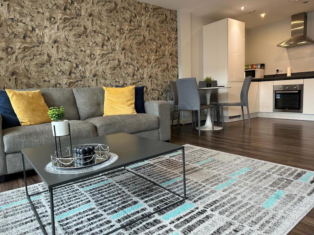 Luxury 9Ine Beautiful Bull Ring Apartment Free Parking Бирмингем Экстерьер фото